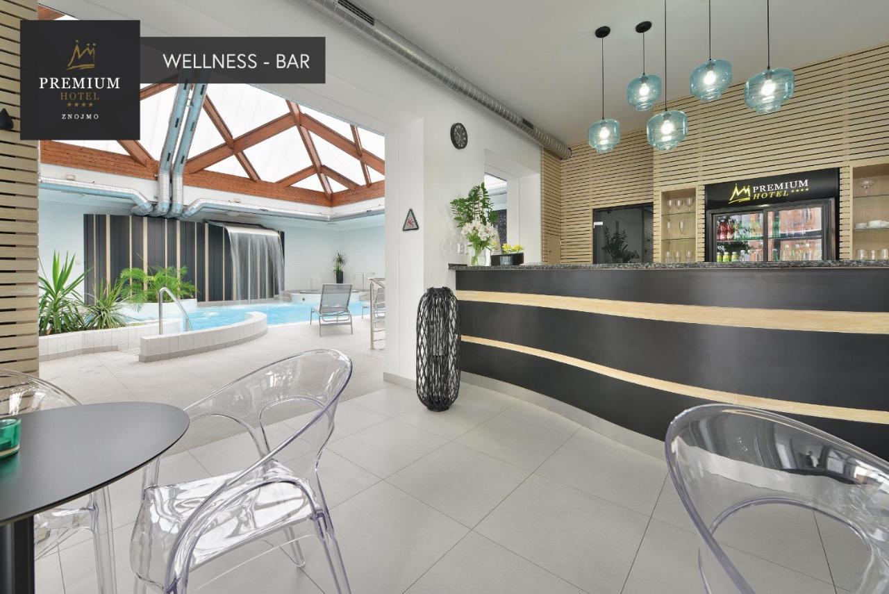 Premium Wellness & Wine Hotel Znojmo Bagian luar foto